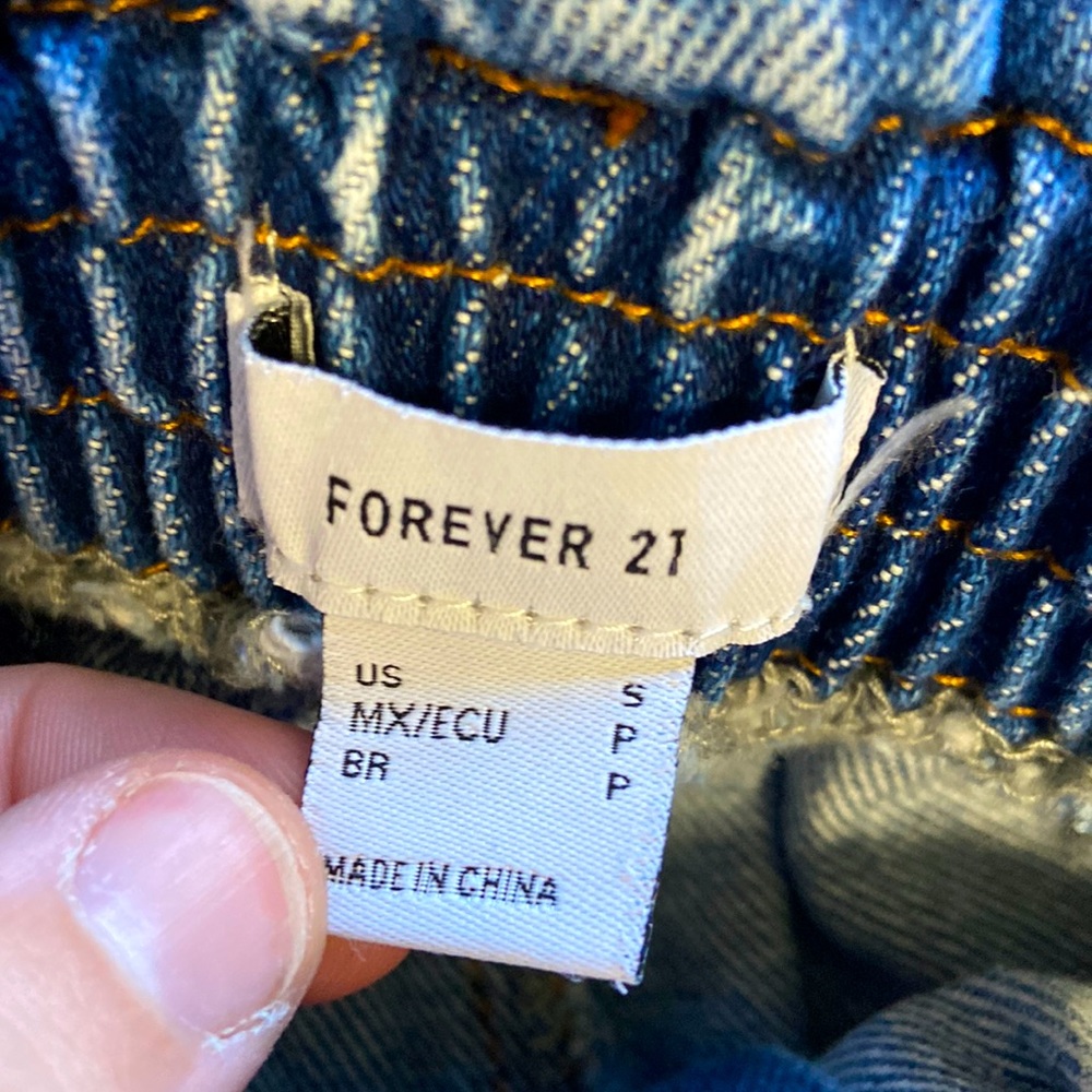 Forever 21 Retro Paper Bag Waist Denim Shorts Size Small - Picture 8 of 15
